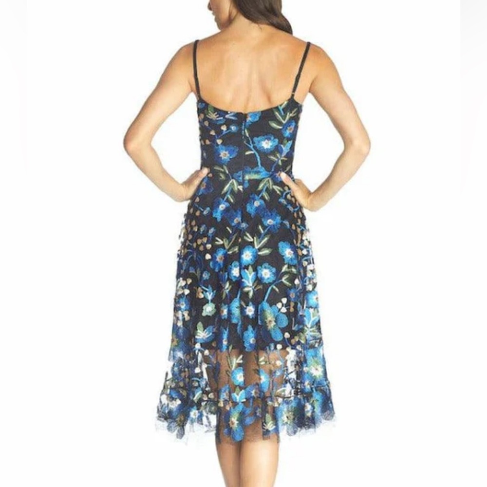 Dress the Population Blue Floral Midi Dress - Picture 3 of 10